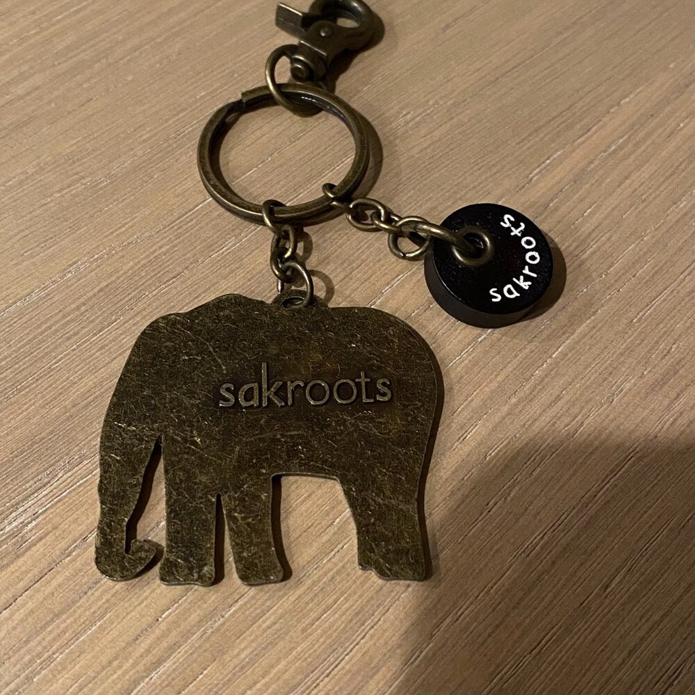 SKAROOTS Enamel Elephat Keychain Fob Purse Charm - Picture 3 of 10